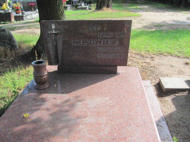 Grób AGATA NOSOWICZ
