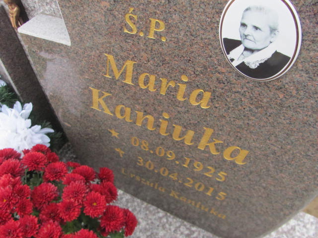Grób MARIA KANIUKA